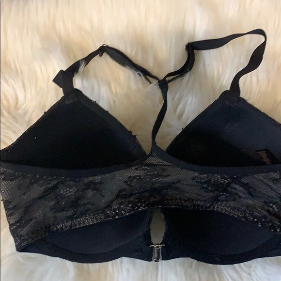 Victoria’s Secret front close racerback bra 🌟 - Picture 3 of 4